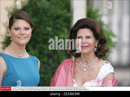 Crown Princess Victoria of Sweden and her mother Queen Silvia arrive at the dinner offered by their Majesties the King and Queen of Spain at El Pardo Royal Palace on May 21, 2004. Photo by Ammar-Hounsfield-Klein-Mousse-Zabulon/ABACA. Stock Photo