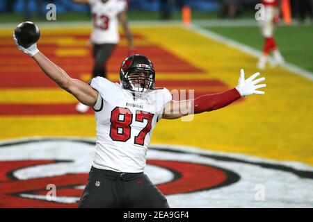 Tampa Bay Buccaneers tight end Cade Otton during a Back Together Weekend  NFL football training camp practice Sunday, July 30, 2023, in Tampa, Fla.  (AP Photo/Chris O'Meara Stock Photo - Alamy