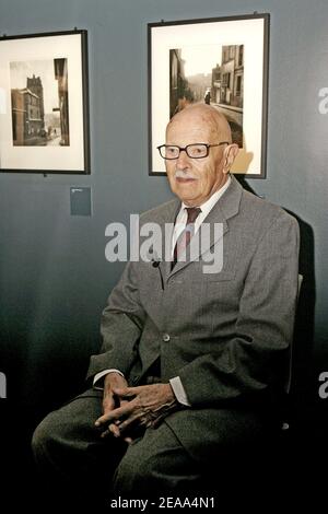 French photographer Willy Ronis attends the opening ceremony of his work's exhibition held at the Hotel de Ville in Paris, France on october 18, 2005. Photo by Laurent Zabulon/ABACAPRESS.COM Stock Photo