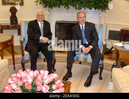 U.S. President George W. Bush (R) meets with the President of the Palestinian Authority Mahmoud Abbas in the Oval Office at the White House in Washington, DC, USA, on October 20, 2005. Photo by Olivier Douliery/ABACAPRESS.COM Stock Photo