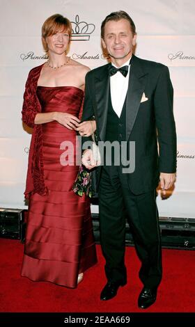 Mikhail Baryshnikov and his wife Lisa Rinehart arrive at the 2005 Princess Grace Awards held at Cipriani's in New York City, NY, USA, on Wednesday October 26, 2005. Photo by Nicolas Khayat/ABACAPRESS.COM Stock Photo