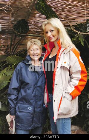 Red Cross ambassador, Czech-born model Adriana Karembeu, poses with Red Cross member Sophie Baudin at the time of the departure of the transat Jacques Vabre, at Le Havre, on November 5, 2005. Photo by Nicolas Gouhier/Cameleon/ABACAPRESS.COM Stock Photo