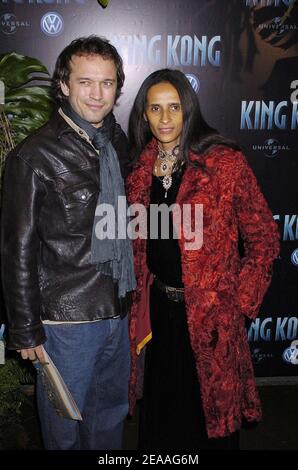 'Swiss actor Vincent Perez and wife Karine Sylla attend the French premiere of ''King-Kong'' held at the Gaumont Marignan theater in Paris on December 10, 2005. Photo by Bruno Klein/ABACAPRESS.COM' Stock Photo