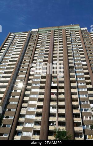 high-rise complex Auf dem Koelnberg in the district Meschenich, Cologne