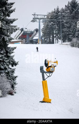 December 07, 2020, Winterberg, Sauerland, North Rhine-Westphalia, Germany, Ski carousel, no winter sports in Winterberg in times of the corona crisis during the second part of the lockdown, ski lifts remain closed in accordance with the new Corona Protection Ordinance in NRW. 00X201207D027CARO Stock Photo