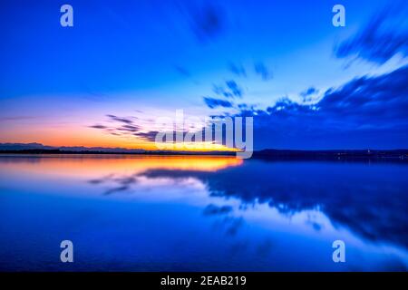 Sunset, twilight with cloudy sky at Ammersee, Fünfseenland, Oberbayern, Bayern, Deutschland, Europa Stock Photo