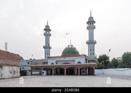 Sufi Shrine of Baba Bulleh Shah, Kasur, Punjab, Pakistan Stock Photo