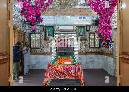 Sufi Shrine of Baba Bulleh Shah, Kasur, Punjab, Pakistan Stock Photo