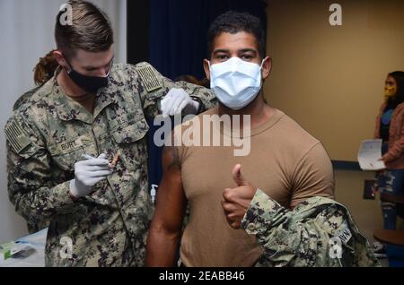 Navy Medicine Readiness and Training Command Corpus Christi holds a flu shot standdown. (50404496811). Stock Photo