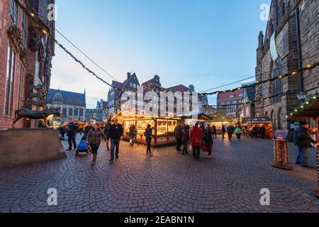 Bremen Town Musicians, Christmas market on the market square, Bremen, Stock Photo