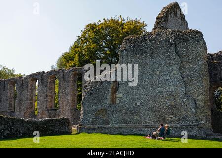 England, Hampshire, Bishop's Waltham, Ruins of Bishop's Waltham Palace Stock Photo