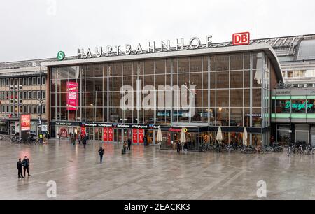 Cologne, North Rhine-Westphalia, Germany - Central station in times of the corona crisis during the second lockdown, few people on the station forecourt. Stock Photo