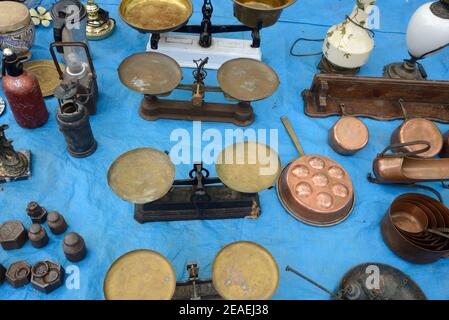 Display of Collectable Vintage Balances, Weighing Scales or Weighing Machines for Sale at Brocante or Antiques Market Provence France Stock Photo