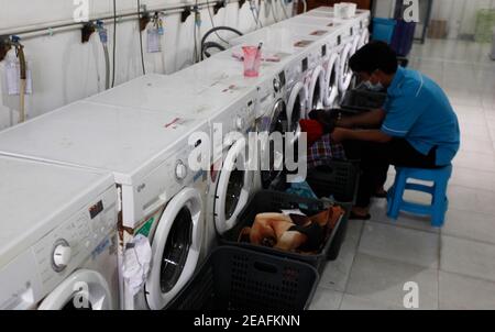 commercial clothes washer for home