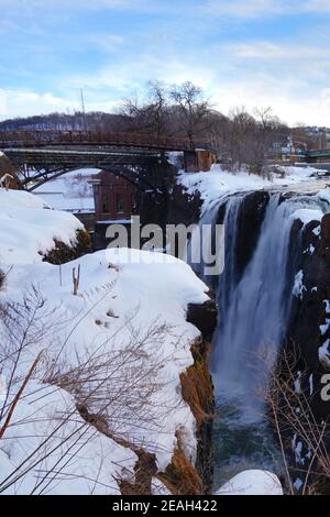 PATERSON, NJ -6 FEB 2021- Winter view of the Great Falls of the Passaic River, part of the Paterson Great Falls National Historical Park in New Jersey Stock Photo