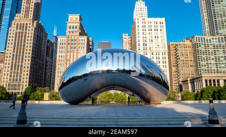 CHICAGO - SEPTEMBER 09: The mirrored sculpture popularly known as the Bean (Cloud Gate, by Anish Kapoor), has become one of Chicago's most popular att Stock Photo