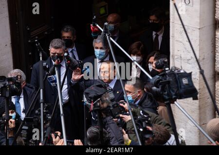 Rome, Italy. 09th Feb, 2021. Silvio Berlusconi greets media before entering the Montecitorio Palace in Rome, Italy on February 9, 2021. (Photo by Matteo Nardone/Pacific Press/Sipa USA) Credit: Sipa USA/Alamy Live News Stock Photo