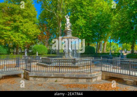 Fountain at gardens of royal palace of Aranjuez, Spain Stock Photo