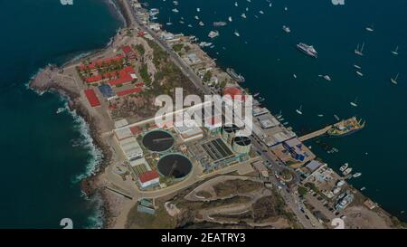 Stone island jetty in the bay in Mazatlan, Sinaloa Mexico. 2021 in Mazatlan, Mexico. (Photo by Luis Gutierrez / Norte Photo)   Embarcadero isla de la piedra en la bahia en Mazatlan, Sinaloa Mexico. 2021 in Mazatlan, Mexico. (Photo by  Luis Gutierrez/Norte Photo) Stock Photo