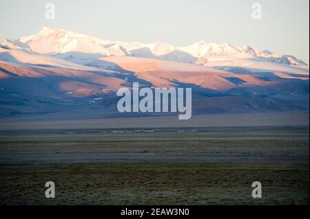 Mountains of Himalayas, young beautiful high mountains of Tibet. Stock Photo