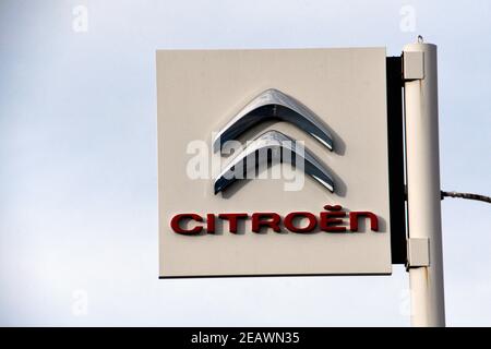 Le Rove, France. 2nd Feb, 2021. A Citroen logo seen at the dealer.Car brands and logos in Le Rove, France. Credit: Gerard Bottino/SOPA Images/ZUMA Wire/Alamy Live News Stock Photo