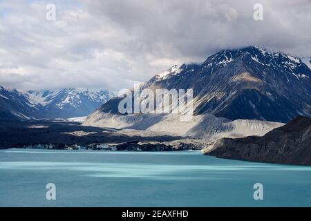 Tasman Lake, formed by the recent retreat of the Tasman Glacier in New Zealand's South Island, in Aoraki Mt Cook National Park Stock Photo