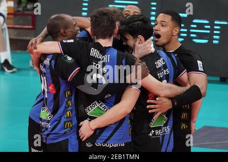 Perugia, Italy. 11th Feb, 2021. vb tours esulta during Tours VB vs Sir Sicoma Monini Perugia, CEV Champions League volleyball match in Perugia, Italy, February 11 2021 Credit: Independent Photo Agency/Alamy Live News Stock Photo