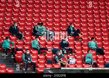 Bilbao, Basque Country, Spain. 11th Feb, 2021. Levante bech players during the Copa del Rey semi-final game between Athletic Club and Levante at San Mames stadium. Credit: Edu Del Fresno/ZUMA Wire/Alamy Live News Stock Photo