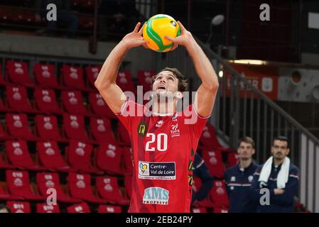 Perugia, Italy. 11th Feb, 2021. Perugia, Italy, PalaEvangelisti, February 11, 2021, rperry luke (n.20 libero vb tours)alza during Tours VB vs Sir Sicoma Monini Perugia - CEV Champions League volleyball match Credit: Loris Cerquiglini/LPS/ZUMA Wire/Alamy Live News Stock Photo