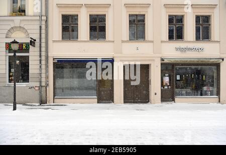 Potsdam, Germany. 07th Feb, 2021. A vacant store (M) on Brandenburg Street in downtown. Credit: Soeren Stache/dpa-Zentralbild/ZB/dpa/Alamy Live News Stock Photo