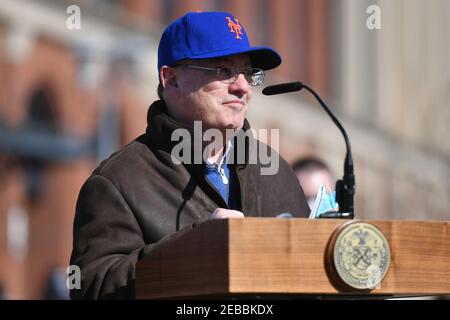 New York Mets owner Steve Cohen speaks to the media at the opening of the coronavirus (COVID-19) vaccination site at Citi Field on February 10, 2021 i Stock Photo