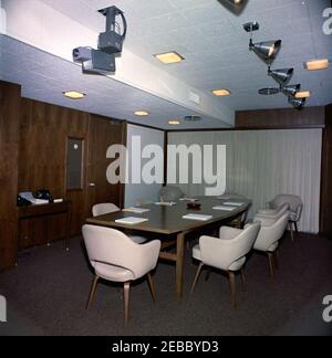 white-house-rooms-queensu0027-bedroom-presidentu2019s-dining-room