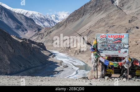 Confluence of Indus and Zanskar Rivers, Ladakh Stock Photo