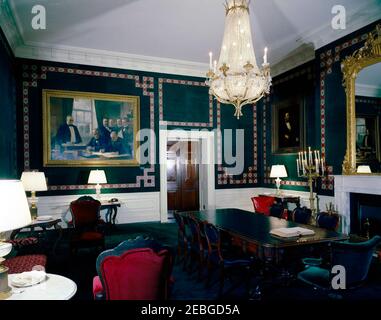 White House Rooms: Red Room, Presidentu2019s bedroom, Sitting Hall, East Sitting Hall, Lincoln Bedroom, East Room, Treaty Room, First Ladyu2019s bedroom, Yellow Oval Room, Presidentu2019s Dining Room, West Sitting Hall, Queensu2019 Room, Empire Guest Room. View of the Treaty Room, White House, Washington, D.C. Stock Photo