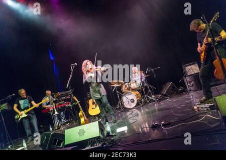 Clare Lindley on violin, James Warren, Andy Cresswell-Davis of Stackridge performing live on The Final Bow tour in Southport 2015 Stock Photo