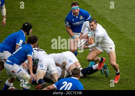 Twickenham, London, UK. 13th Feb, 2021. International Rugby, Six Nations, England versus Italy; Jonny May of England makes a break Credit: Action Plus Sports/Alamy Live News Stock Photo