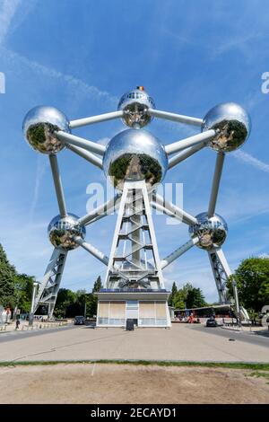 Atomium structure, steel atom sculpture representing an iron crystal in Brussels, Belgium Stock Photo