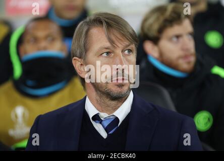 Britain Football Soccer - Southampton v Inter Milan - UEFA Europa League Group Stage - Group K - St Mary's Stadium, Southampton, England - 3/11/16 Inter Milan interim manager Stefano Vecchi before the match  Reuters / Eddie Keogh Livepic EDITORIAL USE ONLY.