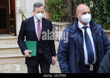 Rome, Italy. 13th Feb, 2021. ROME, Italy - 13.02.2021: The premier of italian government Mario Draghi, exit from the house in Rome for to go to Presidente Mattarella to Quirinale for begin new govern in Italy after Giuseppe Conte. Credit: Independent Photo Agency/Alamy Live News Stock Photo
