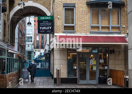 Dublin, Ireland. 13th Feb, 2021. A sign FOR SALE seen outside a business premises in Dublin city center. Credit: SOPA Images Limited/Alamy Live News Stock Photo