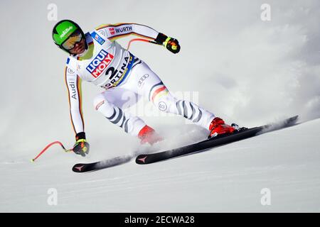 14 February 2021, Italy, Cortina d'Ampezzo: Alpine Skiing: World Championship, Downhill, Men: Andreas Sander from Germany Photo: Michael Kappeler/dpa Stock Photo