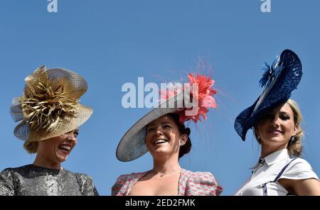 Horse Racing - Investec Derby Festival - Epsom Racecourse - 5/6/15  Racegoers attend the first day of the Epsom Derby Festival  Reuters / Toby Melville  Livepic