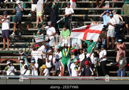 Cricket - South Africa v England - Fourth Test - Imperial Wanderers Stadium, Johannesburg, South Africa - January 26, 2020   General view of the fans during the match     REUTERS/Siphiwe Sibeko