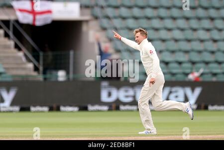 Cricket - South Africa v England - Third Test - St George's Park, Port Elizabeth, South Africa - January 19, 2020   England's Joe Root celebrates taking the wicket of South Africa's Pieter Malan    REUTERS/Siphiwe Sibeko