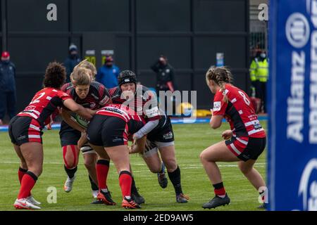 London, UK. 14th Feb, 2021. Sophie De Goede (#4 Saracens Women) attacking during the Allianz Premier 15s game between Saracens Women and Gloucester Hartpury Women at StoneX Stadium in London, England. Credit: SPP Sport Press Photo. /Alamy Live News Stock Photo