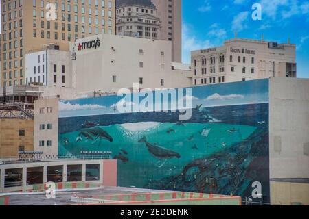 Robert Wyland’s Florida's Marine Life Mural on the Macy’s Department store in Miami, Florida. Stock Photo