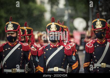 Buenos Aires, Argentina. 14th Feb, 2021. Grenadiers arriving at the congress of the nation.Ex-president of the Argentine nation Carlos Saúl Menem died at 90 years, the first neoliberal president of Argentina and currently a senator of the province of La Rioja. Credit: SOPA Images Limited/Alamy Live News Stock Photo
