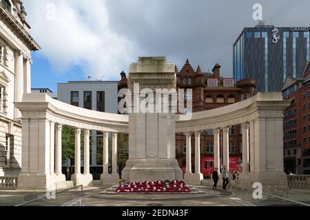 13.07.2019, Belfast, Northern Ireland, United Kingdom - War Memorial to Belfast's Fallen of both World Wars, on the grounds of City Hall in Donegall S Stock Photo