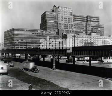 Starrett-Lehigh Building- II. 601 West 26th Street, from Eleventh Avenue and 23rd street looking northeast past the West Side Express Highway, Manhattan Stock Photo