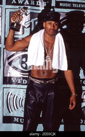 UNIVERSAL CITY, CA - SEPTEMBER 05:  LL Cool J at the Eighth Annual MTV Video Music Awards on September 5, 1991 at Universal Amphitheatre in Universal City, California. Credit: Ralph Dominguez/MediaPunch Stock Photo